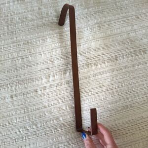 Elegant Brown Over-the-Door Hook